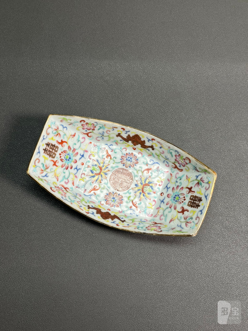 清嘉庆  粉彩洪福喜庆绵长纹茶船 - 图4